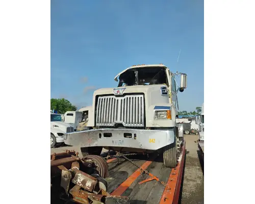 WESTERN STAR 4700 Cab