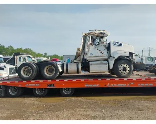 WESTERN STAR 4700 Cab