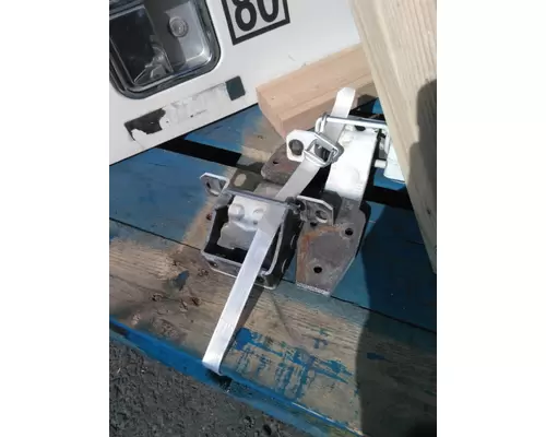 WESTERN STAR 4700 DOOR ASSEMBLY, FRONT