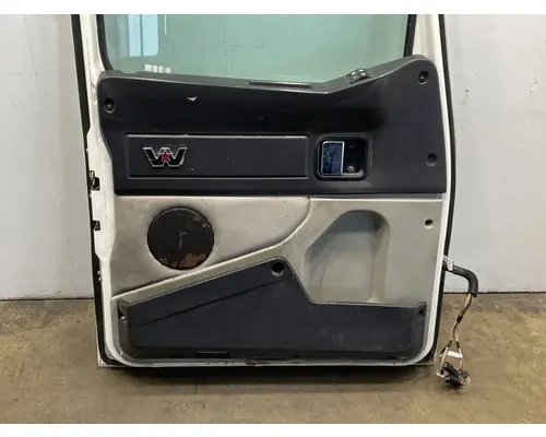 WESTERN STAR 4700 Door Assembly, Front