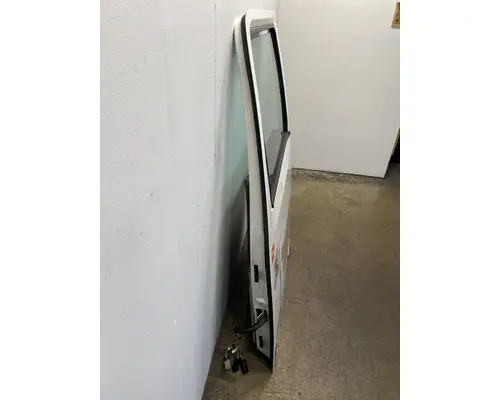 WESTERN STAR 4700 Door Assembly, Front