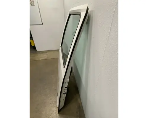 WESTERN STAR 4700 Door Assembly, Front