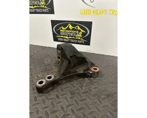 WESTERN STAR 4700 Engine Mounts