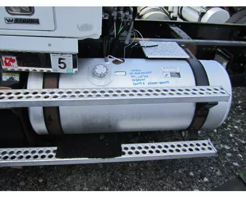 WESTERN STAR 4700 FUEL TANK