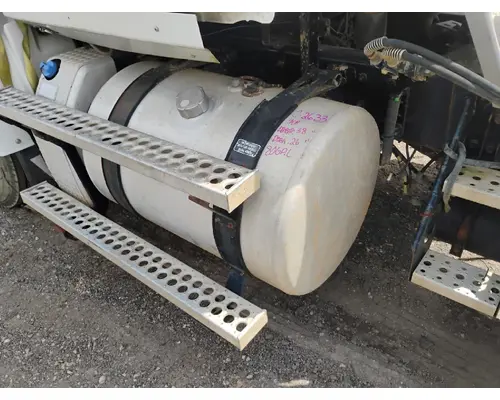 WESTERN STAR 4700 Fuel Tank