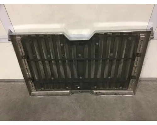 WESTERN STAR 4700 GRILLE