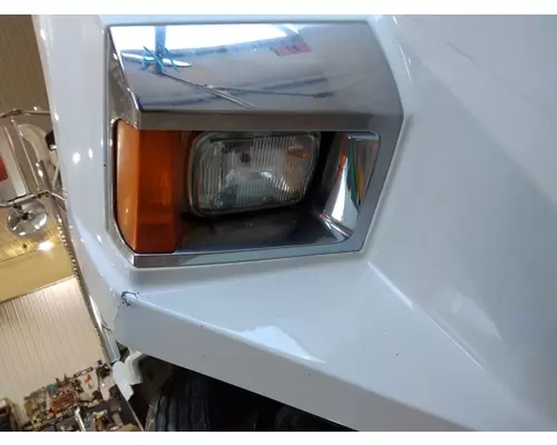 WESTERN STAR 4700 HEADLAMP ASSEMBLY