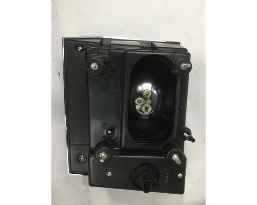 WESTERN STAR 4700 HEADLAMP