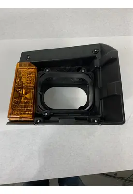 WESTERN STAR 4700 HEADLAMP