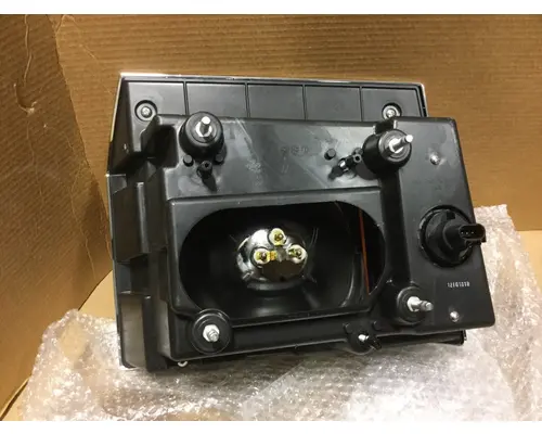 WESTERN STAR 4700 HEADLAMP