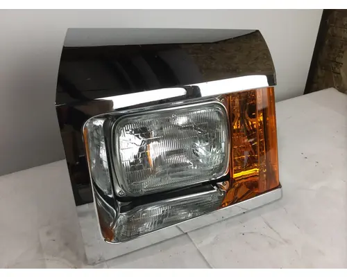 WESTERN STAR 4700 HEADLAMP