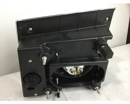 WESTERN STAR 4700 HEADLAMP