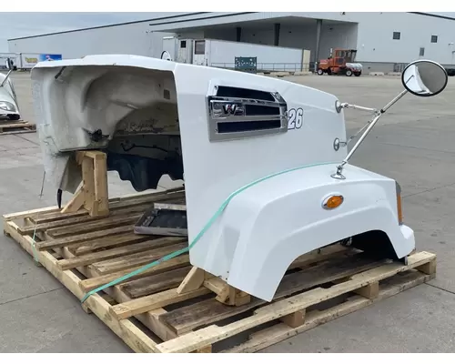 WESTERN STAR 4700 Hood