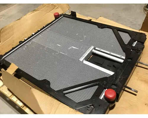 WESTERN STAR 4700 RADIATOR