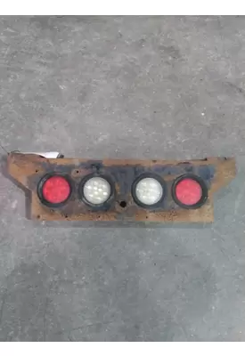 WESTERN STAR 4700 STOP TURN TAIL LAMP