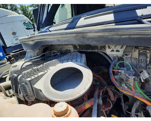 WESTERN STAR 47X SB AIR CLEANER