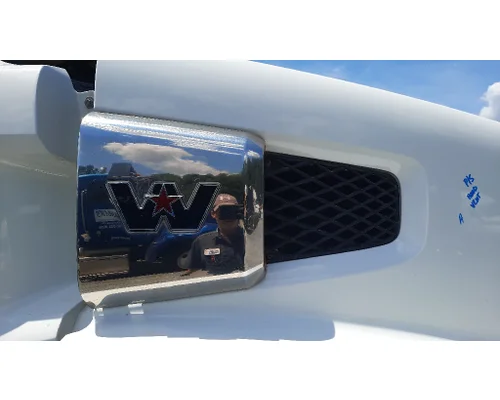 WESTERN STAR 47X SB AIR INTAKE LOUVERCOVER
