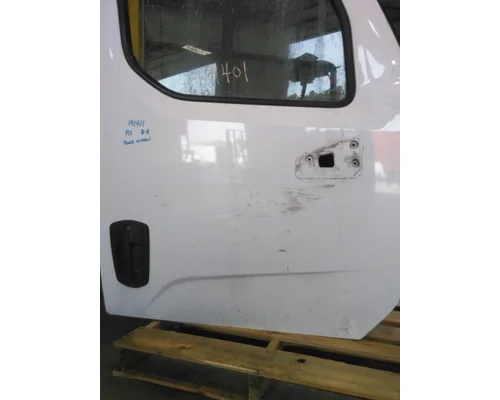 WESTERN STAR 47X SB DOOR ASSEMBLY, FRONT