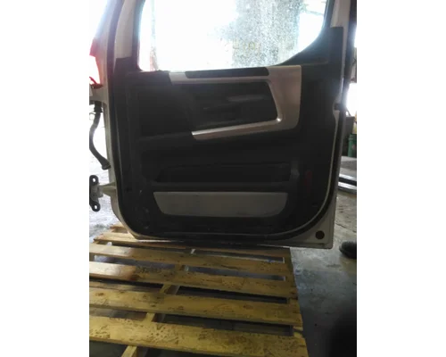 WESTERN STAR 47X SB DOOR ASSEMBLY, FRONT