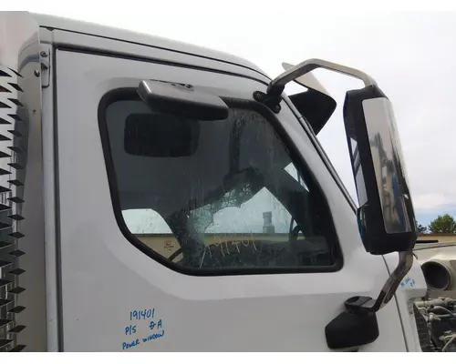 WESTERN STAR 47X SB DOOR ASSEMBLY, FRONT