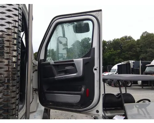 WESTERN STAR 47X SB DOOR ASSEMBLY, FRONT