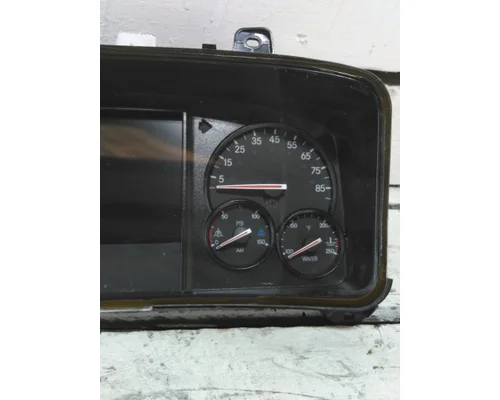 WESTERN STAR 47X SB GAUGE CLUSTER
