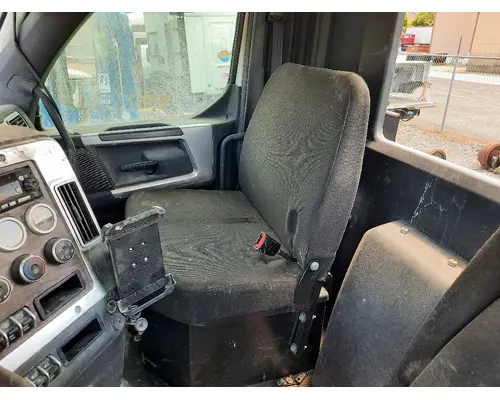 WESTERN STAR 47X SB SEAT, FRONT