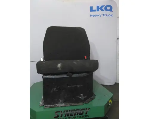 WESTERN STAR 47X SB SEAT, FRONT