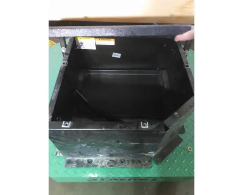WESTERN STAR 47X SB SEAT, FRONT