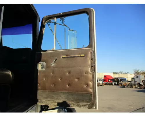 WESTERN STAR 4800 DOOR ASSEMBLY, FRONT