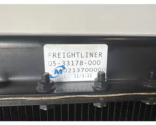 WESTERN STAR 4800 Radiator