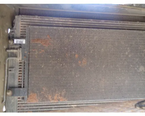 WESTERN STAR 4900_40906 AC Condenser