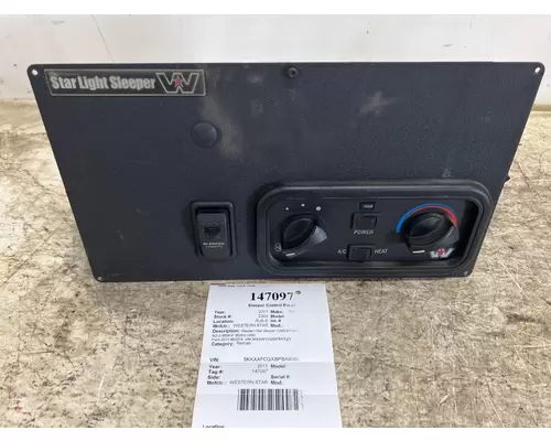 WESTERN STAR 4900 FA Sleeper Control Panel