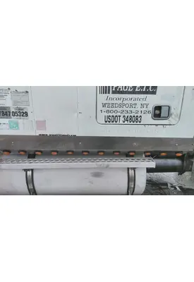 WESTERN STAR 4900EX CAB SKIRT FILLER PANEL