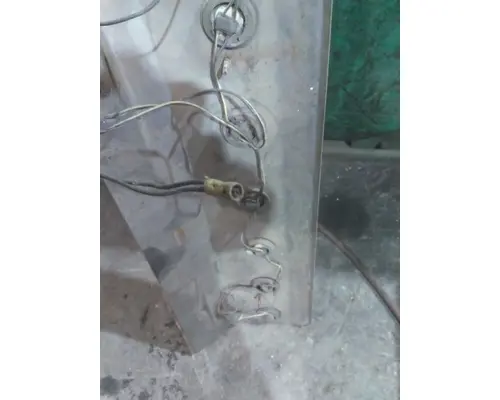 WESTERN STAR 4900EX CAB SKIRT FILLER PANEL