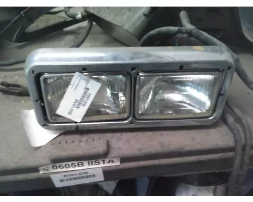 WESTERN STAR 4900EX HEADLAMP ASSEMBLY