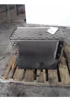 WESTERN STAR 4900EX TOOL BOX