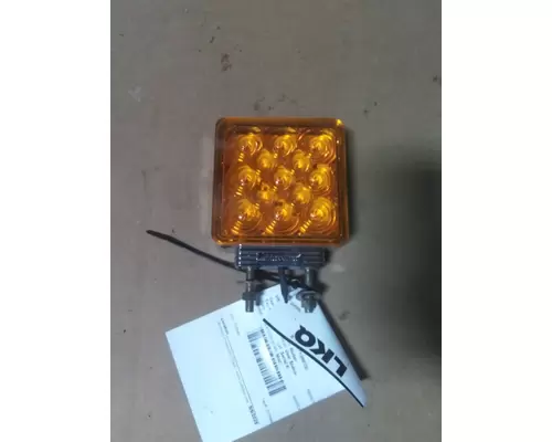 WESTERN STAR 4900EX TURN SIGNAL LIGHT