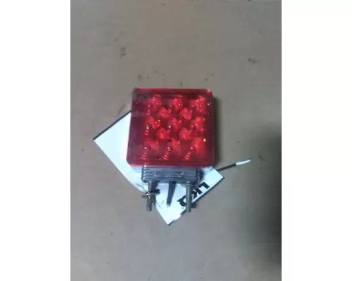 WESTERN STAR 4900EX TURN SIGNAL LIGHT