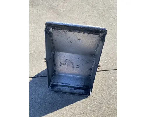 WESTERN STAR 4900E Battery Box