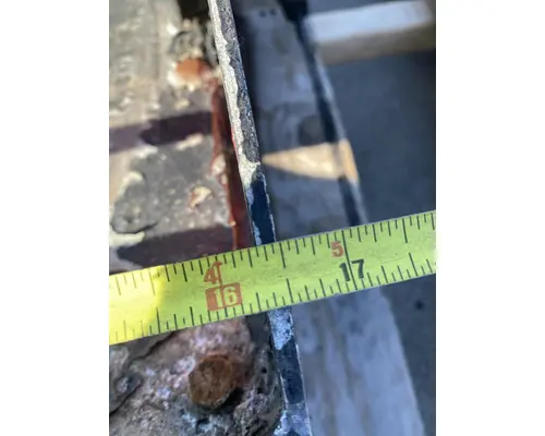 WESTERN STAR 4900E Battery Box