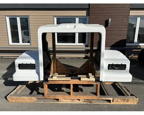 WESTERN STAR 4900FA Hood
