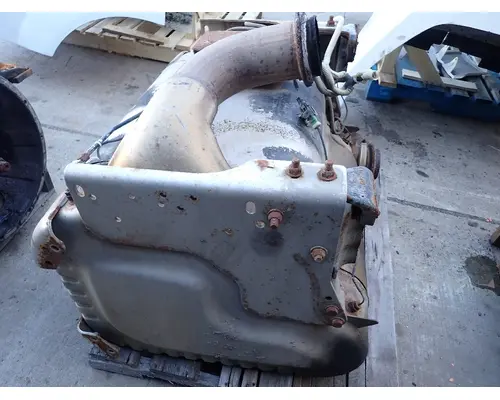 WESTERN STAR 4900SA DPF (Diesel Particulate Filter)