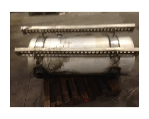 WESTERN STAR 4900SA Fuel Tank