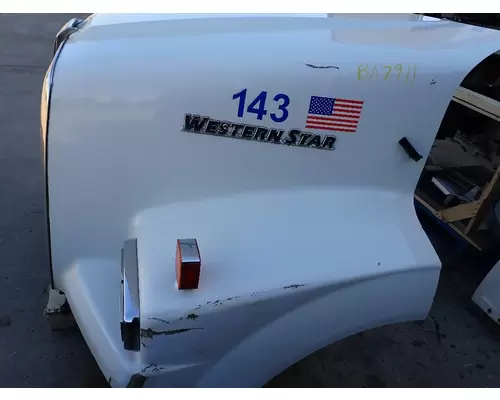 WESTERN STAR 4900SA Hood