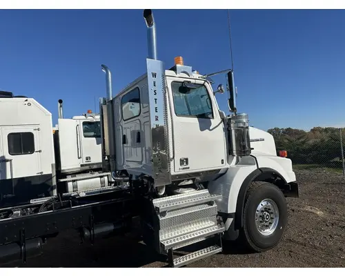 WESTERN STAR 4900SB Tri-Drive Cab and Chassis Rebuilders