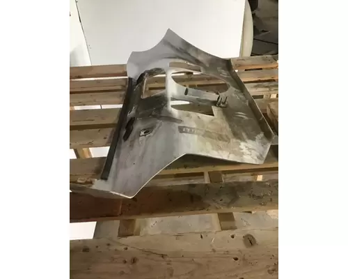 WESTERN STAR 4900SBA CAB SKIRT FILLER PANEL