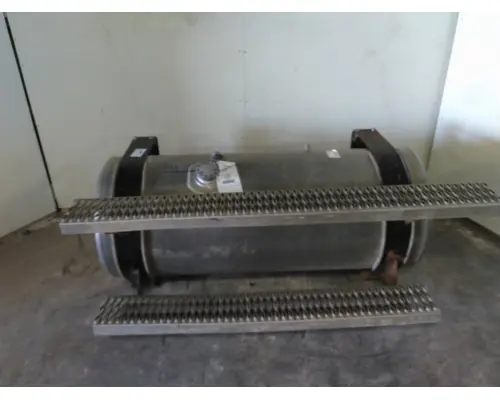 WESTERN STAR 4900SBA FUEL TANK