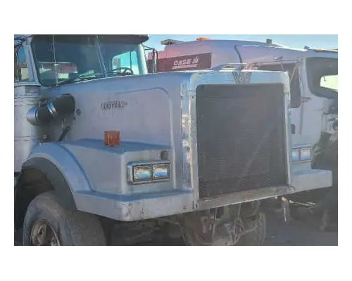 WESTERN STAR 4900SBA HOOD