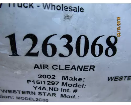 WESTERN STAR 4900 AIR CLEANER